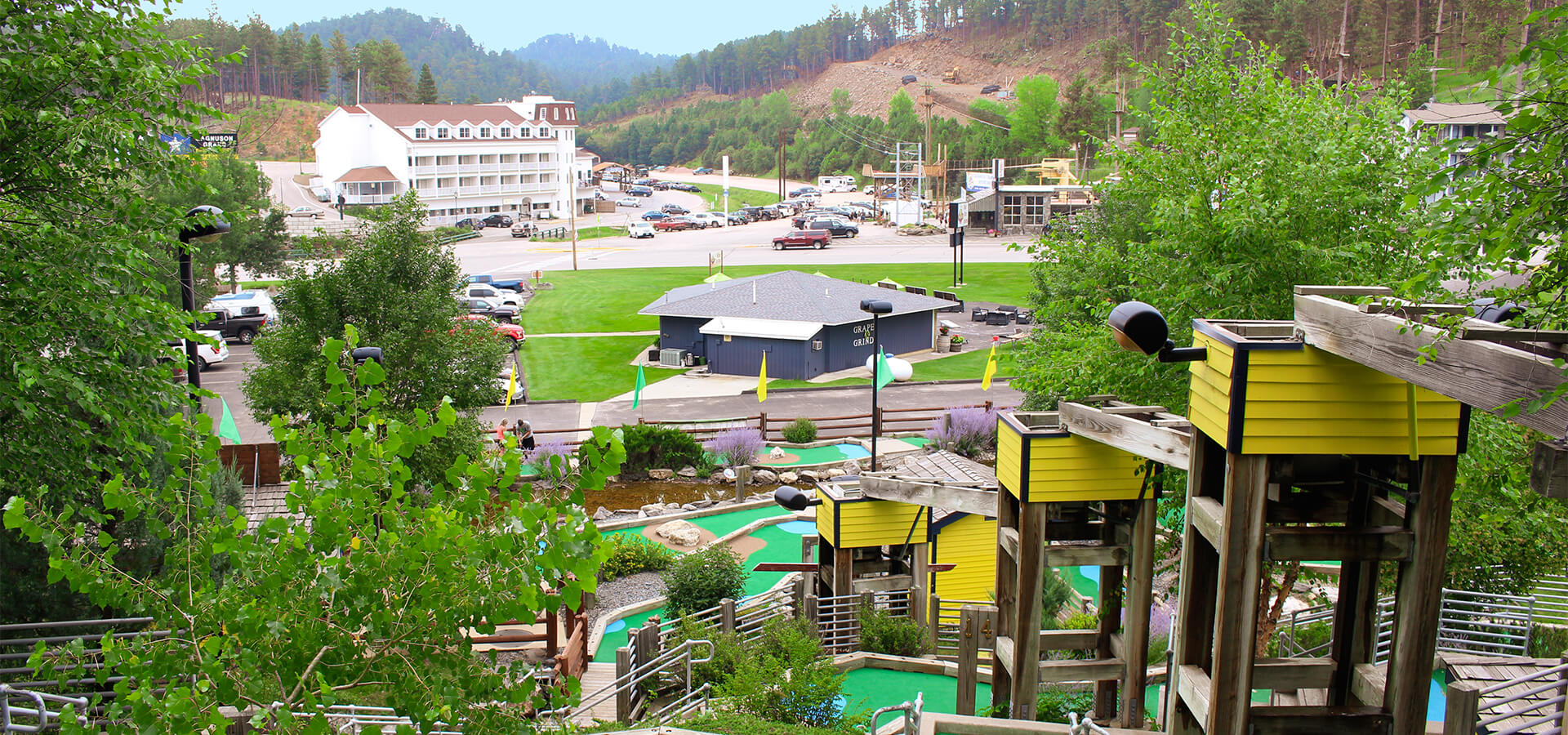 Forth slideExterior photo overlooking Holy Terror Mini Gold and Grapes and Grinds in Keystone, SD.